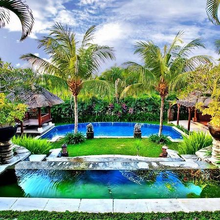 Villa Kharista Canggu Exterior foto